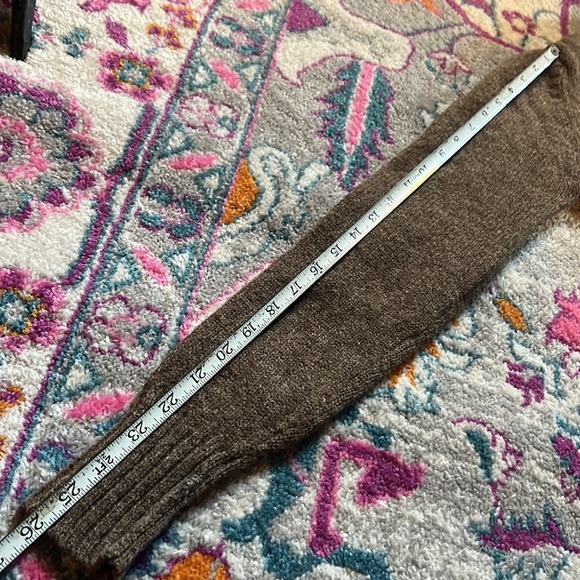 Vintage Susan Bristol Wool Sweater with Embroidered Flowers - Picture 11 of 12